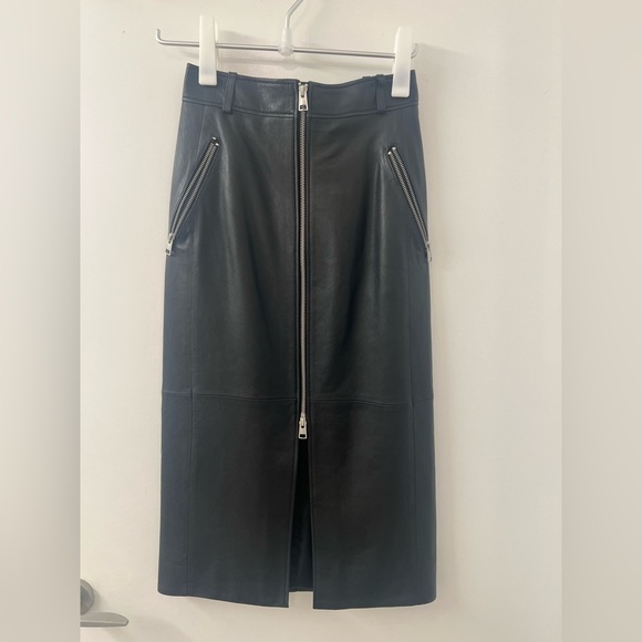 COS ZIP-UP LEATHER MIDI SKIRT - Picture 7 of 11